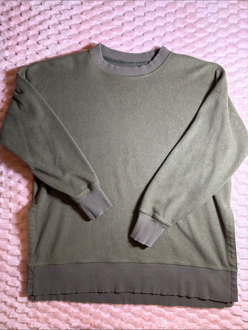 Aerie Olive Green Crewneck Long Sleeve